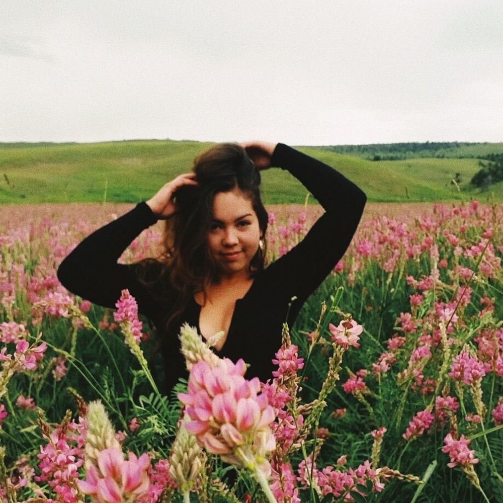Meet your Posher, Hana